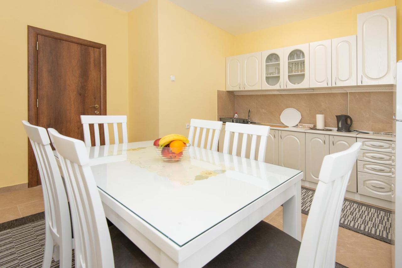 Apartments Kiki Котор Екстериор снимка