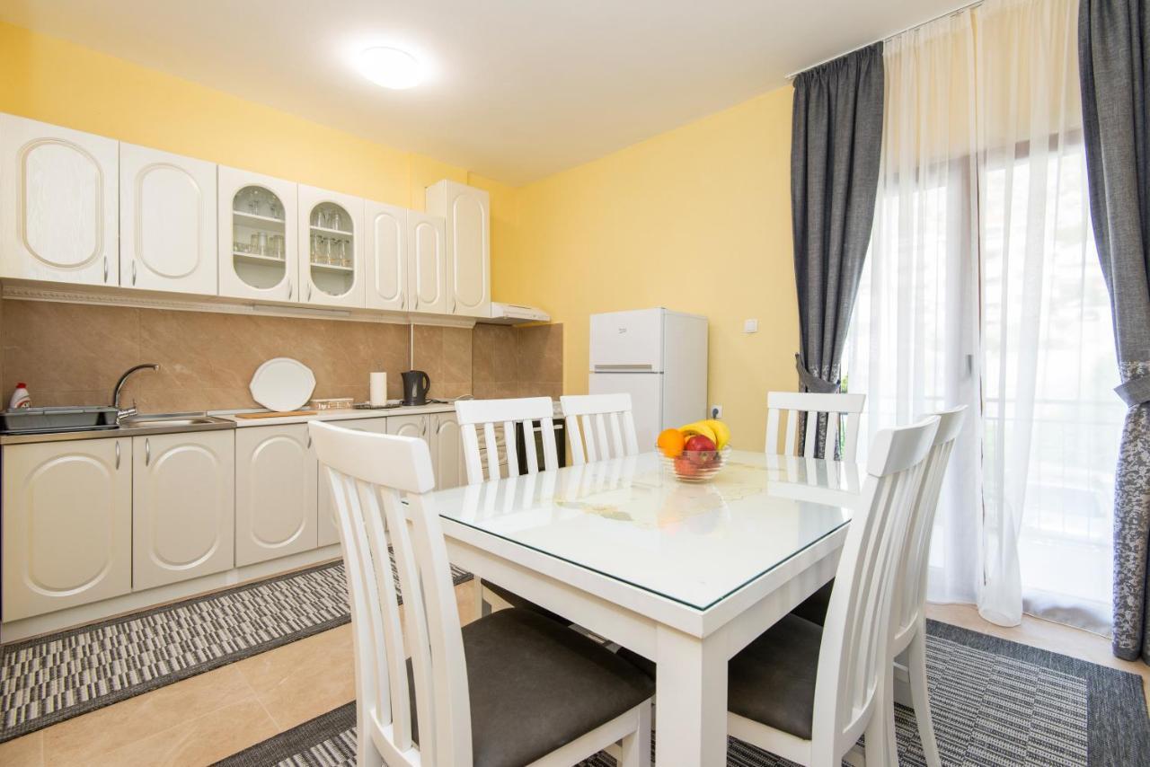 Apartments Kiki Котор Екстериор снимка